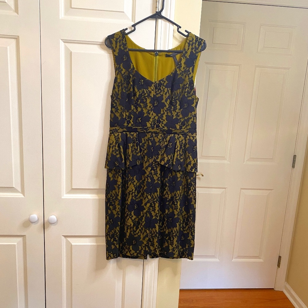 BCBGMAXAZRIA, Size 10, Black Lace & Lemon/Chartreuse (inner lining)